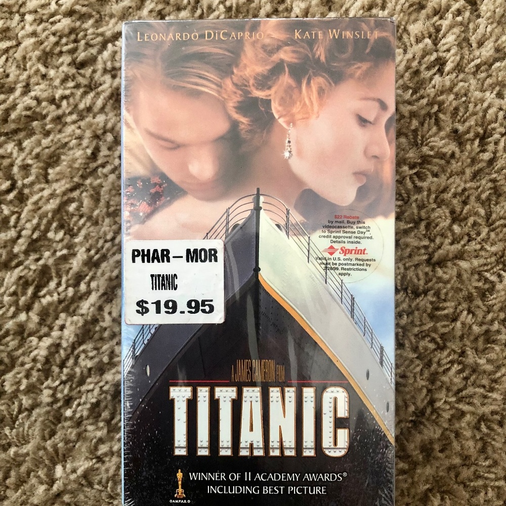 TITANIC- VHS - in original packaging